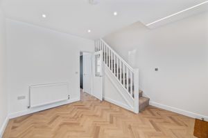 Lounge- click for photo gallery